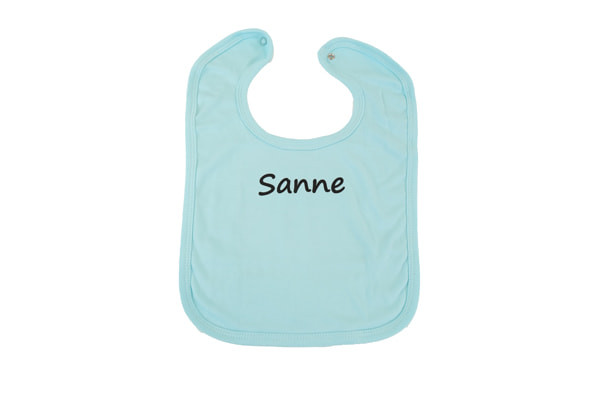 Mit praktischem Druckknopf