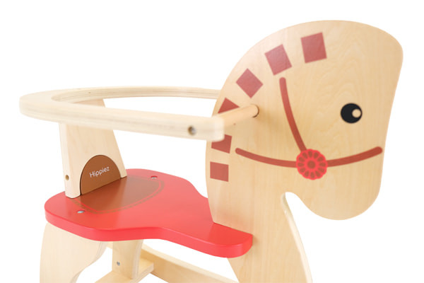 Naturell mit farbigen Details