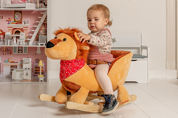 Feije ist 15 Monate alt und 73 cm groß