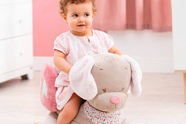 Geeignet für Kinder ab 10 Monaten.