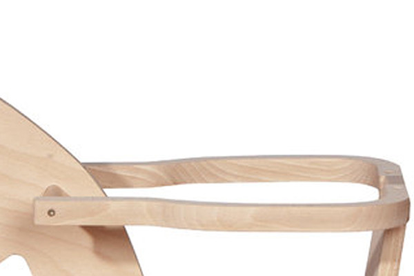 Sicherheitsstange und Sitz sind abnehmbar.