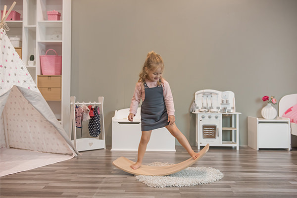 Aike ist 3 Jahre und hat eine Länge von 103 cm.