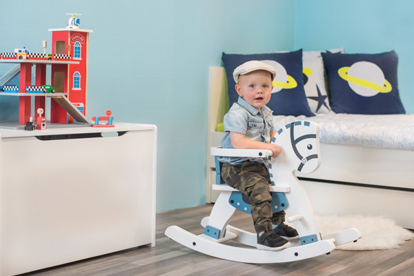 Jack ist 1 Jahre und hat eine Länge von 78 cm.