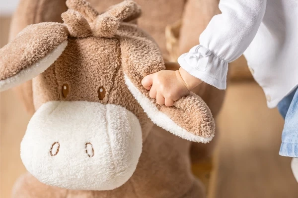 Hergestellt aus weichem Plüsch