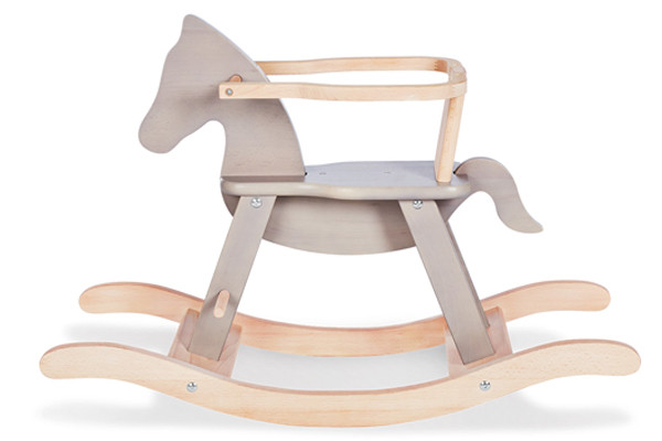 Schaukelpferd mit ring von Pinolino.