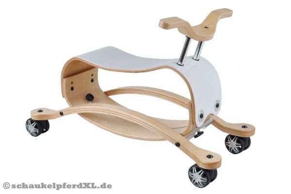 Das Flip als Rutschauto Version auf Rädern.