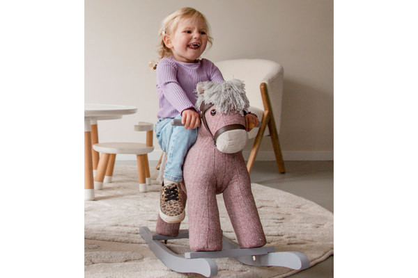 Mit Mähne und Schweif